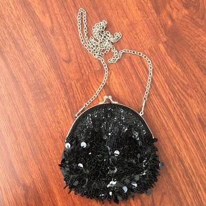Black sequence clutch